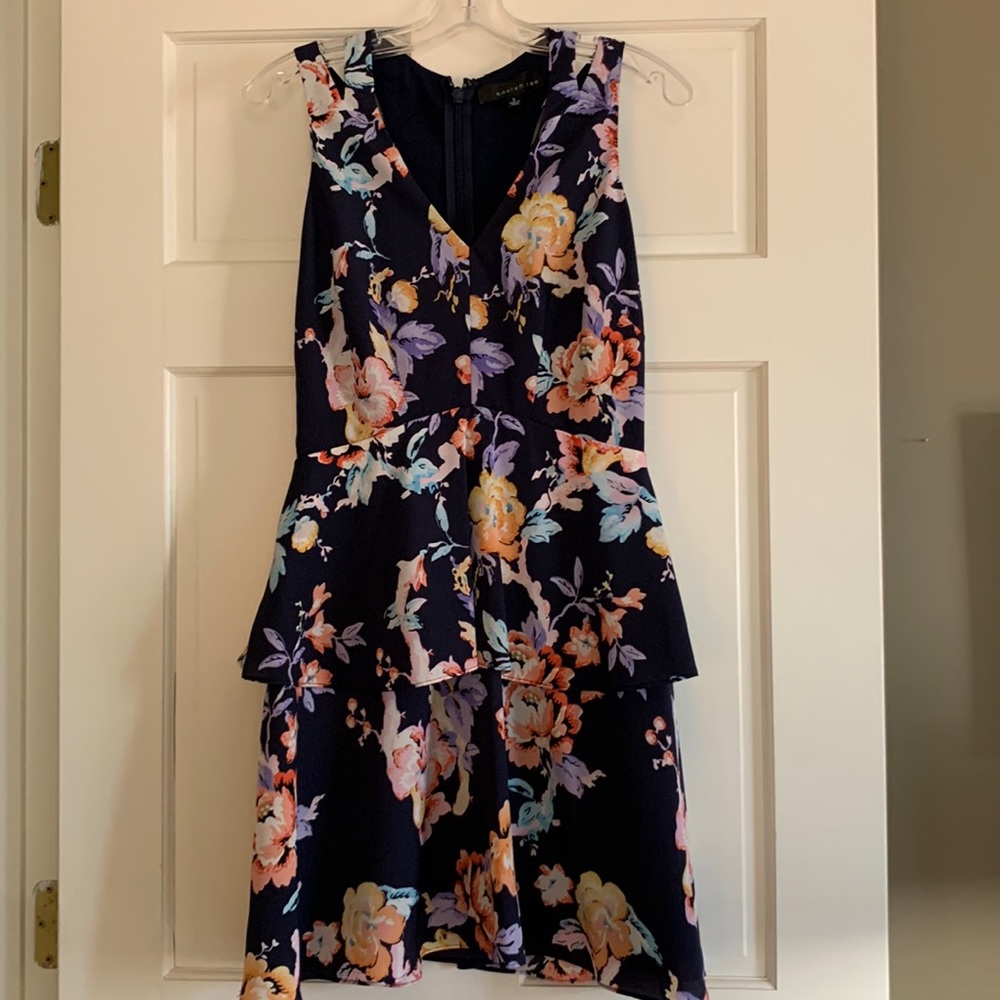Adelyn Rae navy floral peplum cocktail dress, Size Small